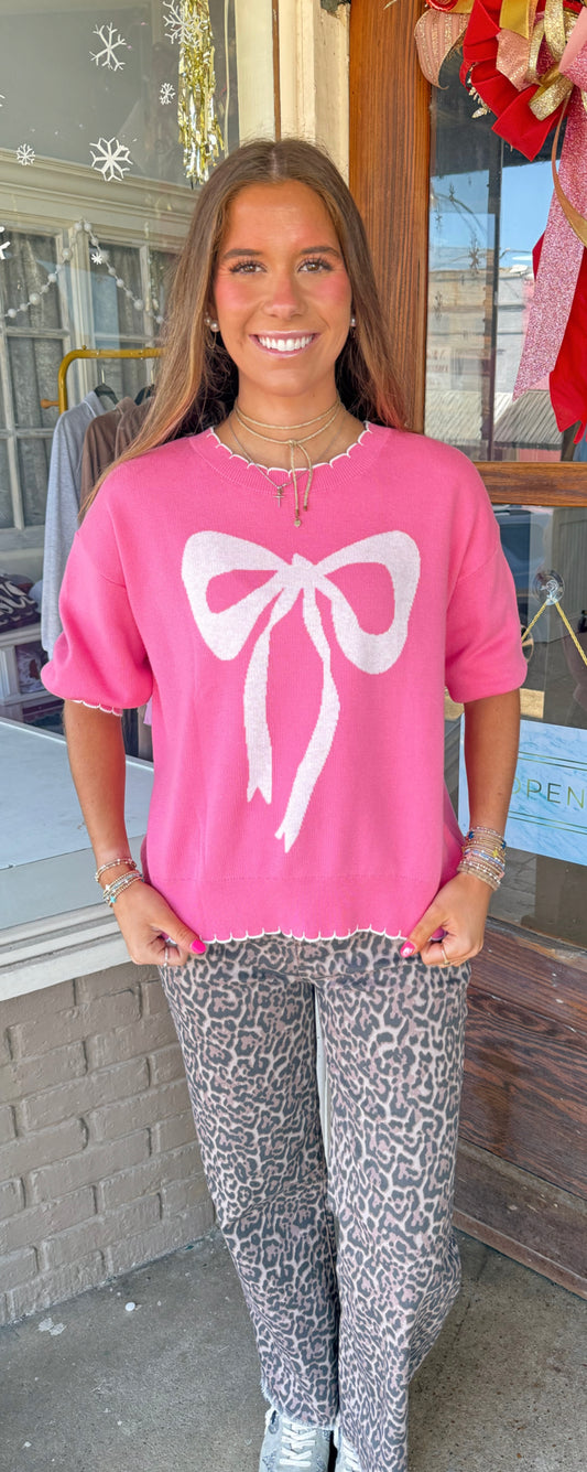 Bow Top with White scallop detail