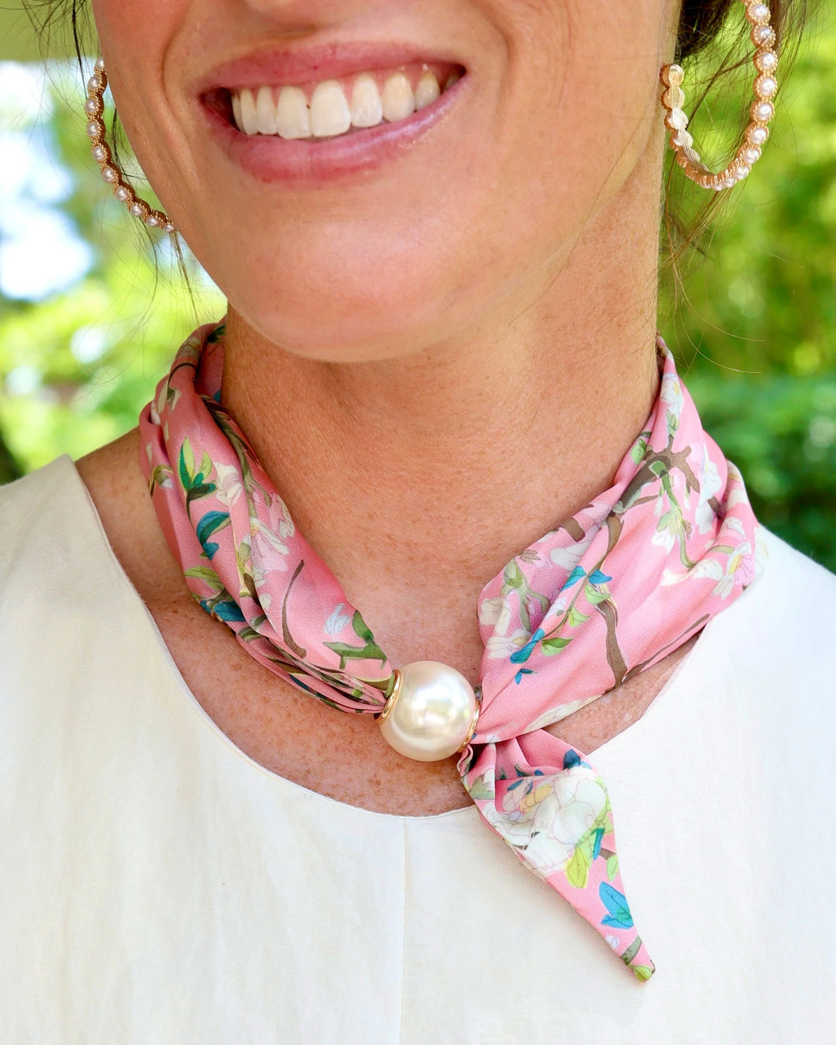 Caroline Hill Magnetic Pearl Pink Floral Scarf Necklace